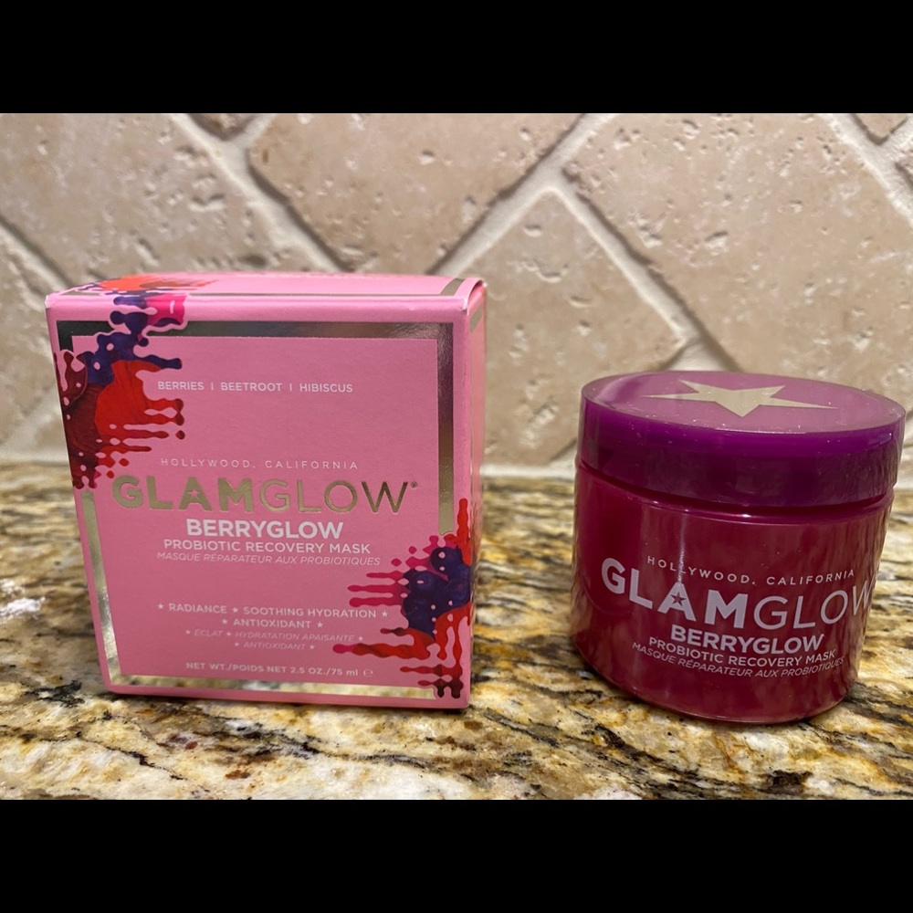 NIB GLAMGLOW BERRYGLOW